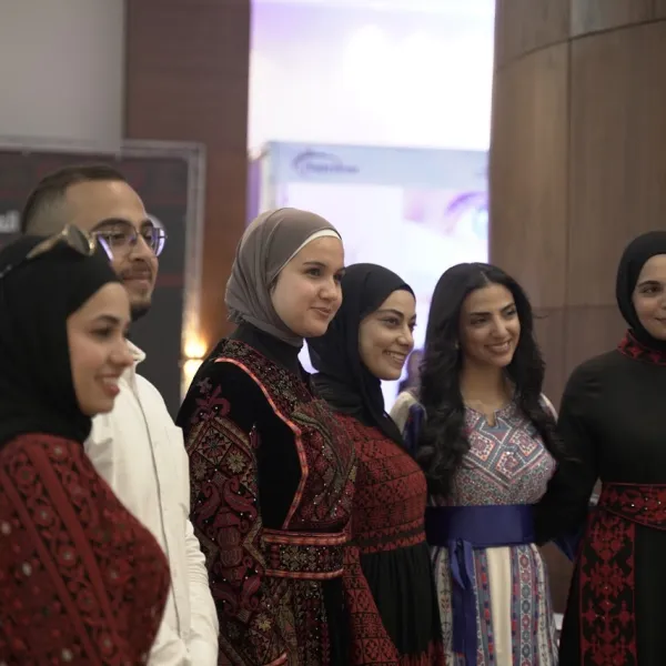 المؤتمر السادس عشر - اليوم الأول