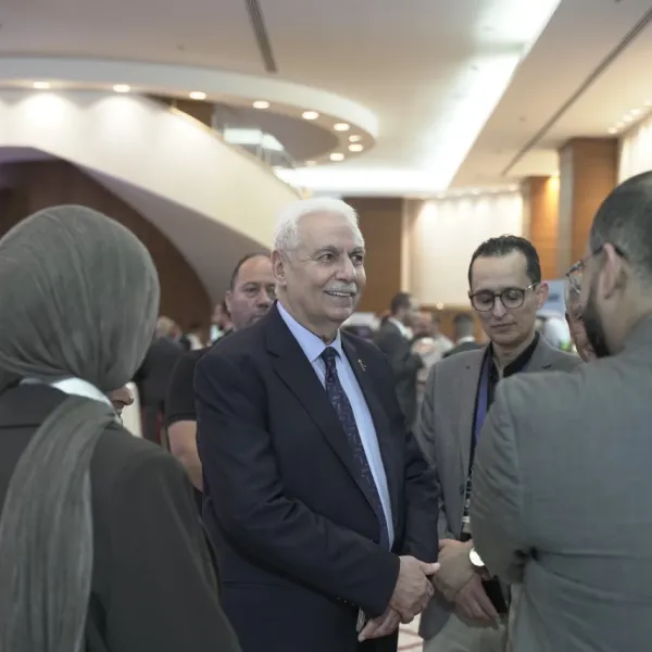 المؤتمر السادس عشر - اليوم الأول