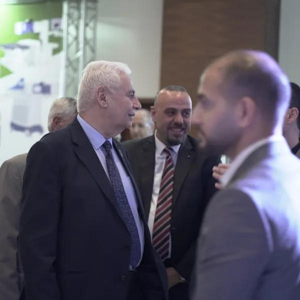المؤتمر السادس عشر - اليوم الأول