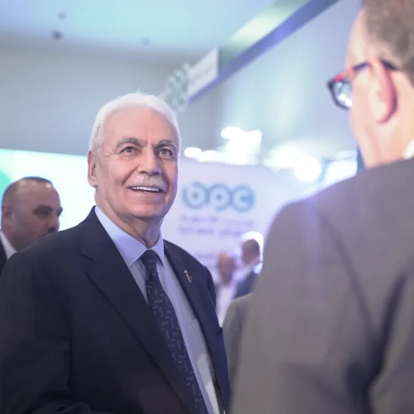 المؤتمر السادس عشر - اليوم الأول