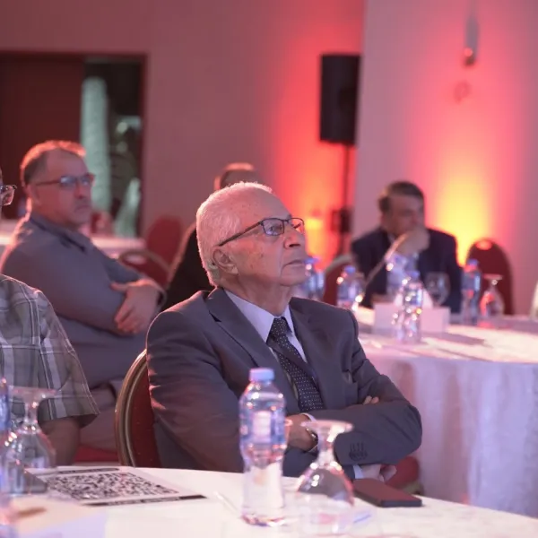 المؤتمر السادس عشر - اليوم الأول