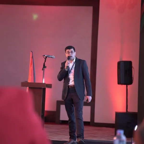 المؤتمر السادس عشر - اليوم الأول